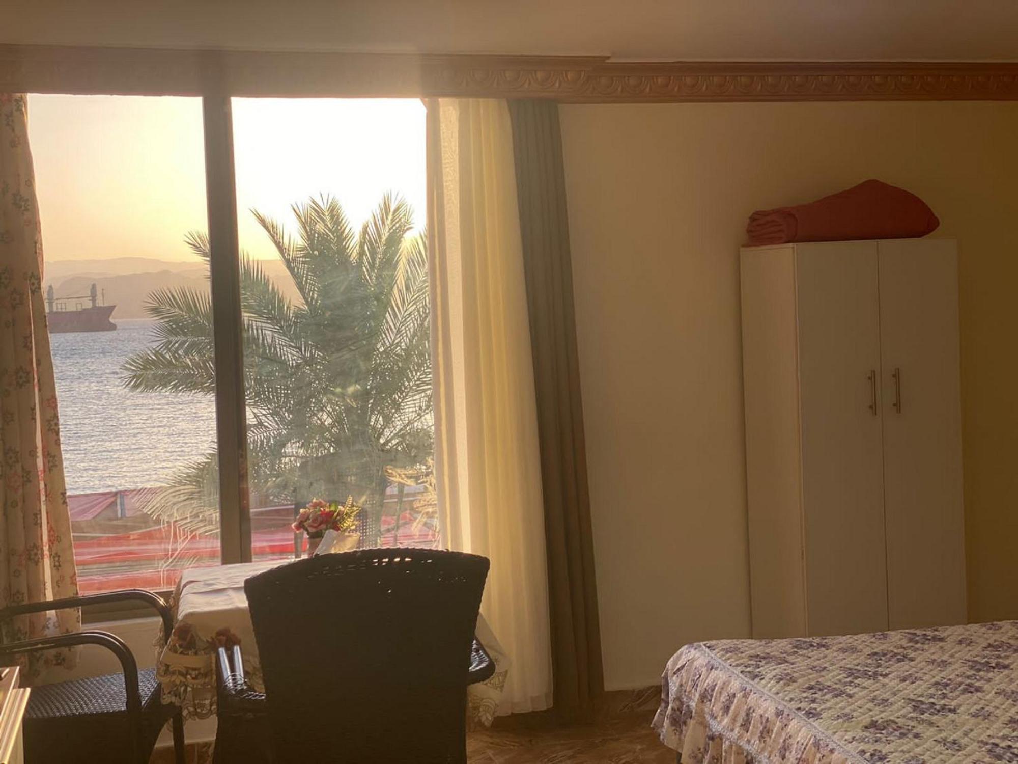 Al-Amer Chalets Акаба Екстер'єр фото