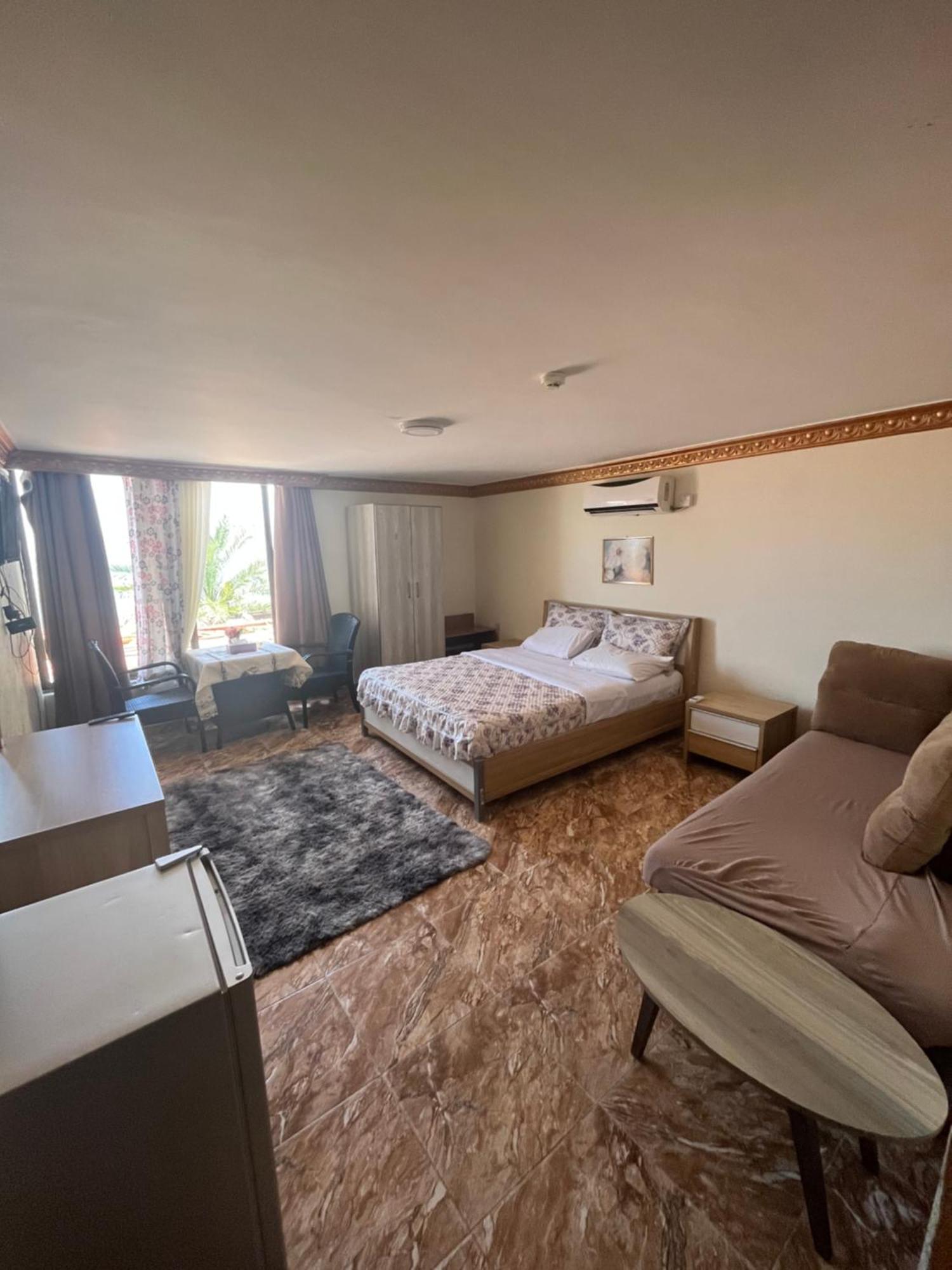 Al-Amer Chalets Акаба Екстер'єр фото
